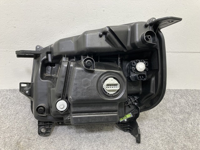 N-BOX/NBOX Nボックス カスタム/JF5/JF6 純正 右 ヘッドライト/ランプ LED レベライザー 刻印J STANLEY W6712 ホンダ(145498)