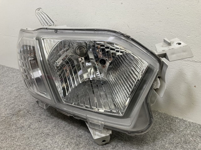 プロボックス/サクシード NCP160V/NCP165V/NHP160V 純正 右 ヘッドライト/ランプ レベライザーハロゲン 刻印A KOITO 52-279 トヨタ(145500)