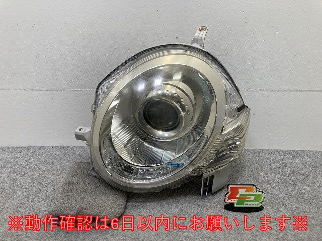 シエンタ NCP81G/NCP85G 純正 後期 左 ヘッドライト/ランプ レベライザーハロゲン KOITO 52-265 トヨタ(145508)