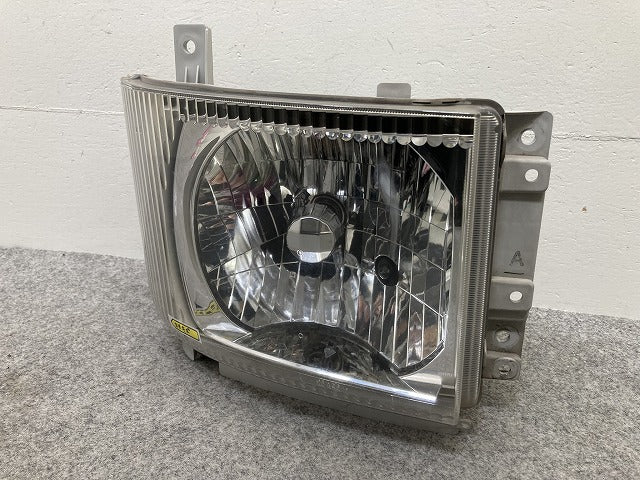 エルフ 6代目/2006- 純正 右 ヘッドライト/ランプ レベライザーハロゲン KOITO 110-21873 いすゞ(145509)