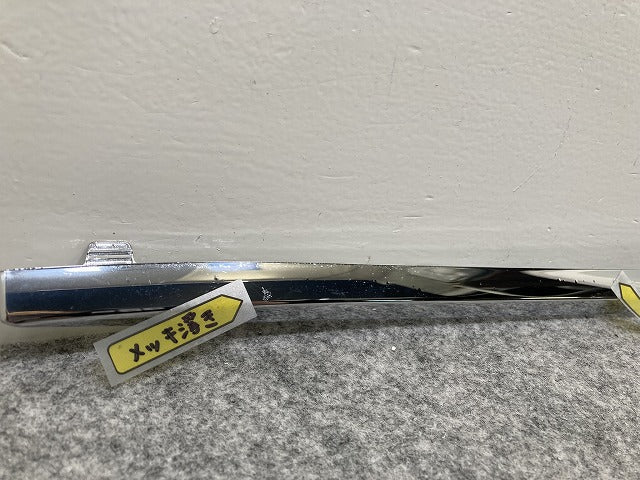 新品!Cクラス W205 純正 左 フロント クロームモールディング A205 6906102/6502 A 2056906102 メッキ メルセデスベンツ(145514)