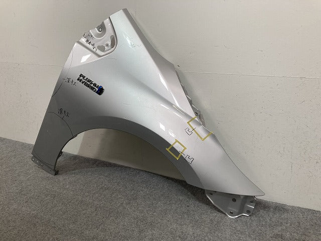 プリウス PHV ZVW52 純正 右 フロント フェンダー シルバーメタリック 1F7 トヨタ(145515)