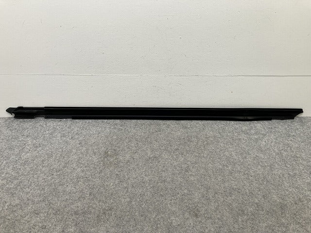 新品!TT(A5) クーペ/8J系 純正 右 フロント ドア ベルトモールアウター 8J0837478C アウディ(145516)