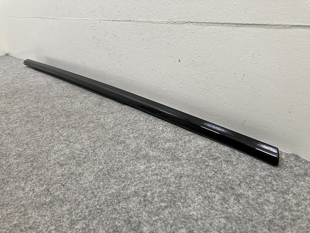 新品!3シリーズ G20 純正 リア ドア ベルトモールアウター 51337465152 ブラック ソリッド BMW(145517)