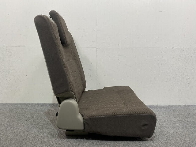 新車取り外し!エブリィ/クリッパー NV100/スクラム/ミニキャブ DA17V/DR17V/DG17V/DS17V 純正 右  リアシート ブラウン スズキ(145523)