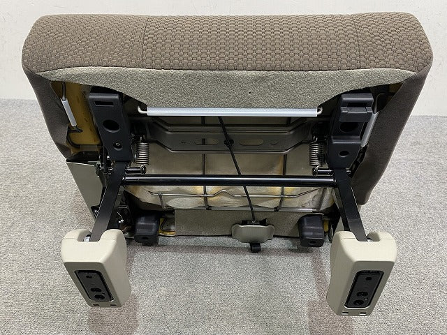 新車取り外し!エブリィ/クリッパー NV100/スクラム/ミニキャブ DA17V/DR17V/DG17V/DS17V 純正 左  リアシート ブラウン スズキ(145524)