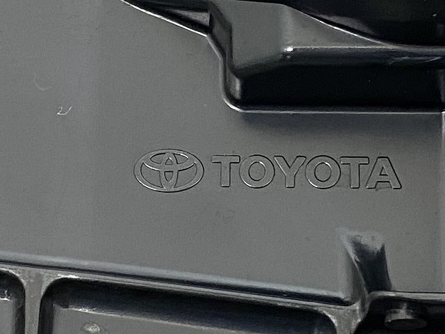 プリウス 60系/ZVW60/ZVW65/MXWH60/MXWH65/MXWH61 純正 リア ガーニッシュ ハイマウント ストップランプ 81570-47080 81570-47080 (145530)