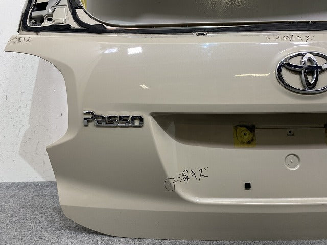 パッソ/ブーン M700A/M710A/M700S/M710S 純正 リアゲート/バックドア/リアハッチ 67500-B1090 67005-B1610-B0 パウダリーベージュ(145533)
