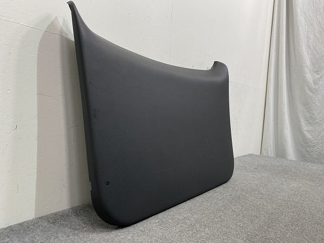 ラクティス NCP100/NCP105/SCP100 純正  バックドアトリムボードのみ 67751-52150 素地 トヨタ(145546)