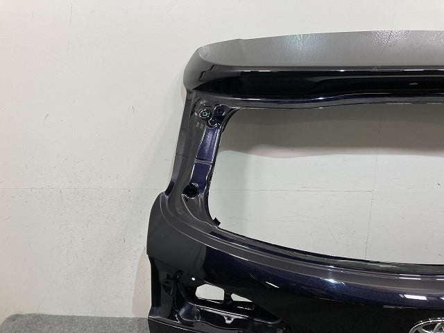 カローラ クロス ZSG10/MXGA10 /ZVG11/ZVG15/ZVG13/ZVG16 純正 リアゲート/バックドア/リアハッチ スパークリングブラックパール(145557)