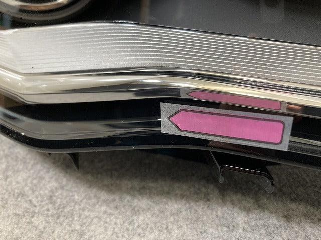 新品!A3 8V系 純正 前期 右 ヘッドライト/ランプ キセノン HID HELLA 8V0 941 044 A 8V0941044A アウディ(145571)