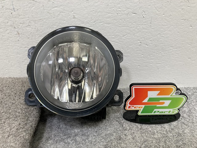 セレナ/エルグランド/ティーダ 等 C26/E52/C11 等 純正 左右共通 フォグランプ/フォグライト ハロゲン VALEO 89211690 26150-3NB1A(145572)