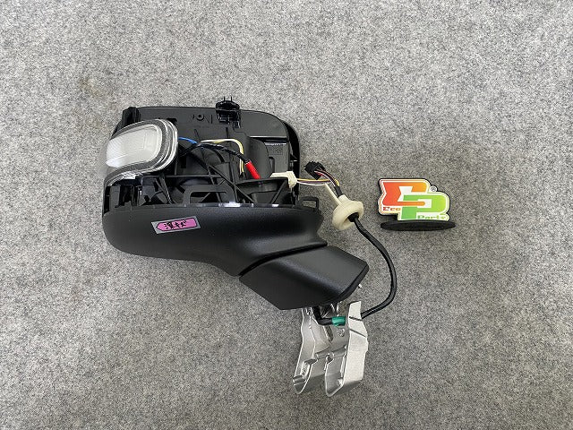 新品!ジープ レネゲード BU13/BU14 純正 右 ドアミラー 6線 ウインカー付 01 3933/0414117 735612630 素地 クライスラー(145582)
