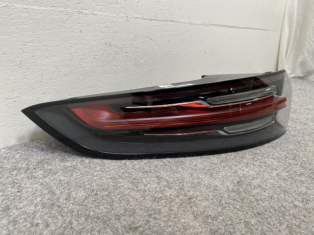 新品!カイエン 957/958/959 2017-2019 純正 左 テールランプ/ライト/レンズ LED  9Y0 945 095 M 9Y0945095M ポルシェ(145585)