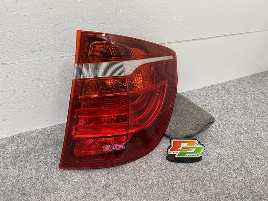 新品!X3 F25 純正 右 テールランプ/ライト/レンズ ハロゲン VALEO 7217312 63217217312 BMW(145598)
