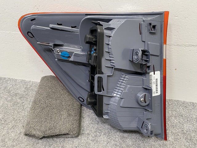新品!X3 F25 純正 右 テールランプ/ライト/レンズ ハロゲン VALEO 7217312 63217217312 BMW(145598)