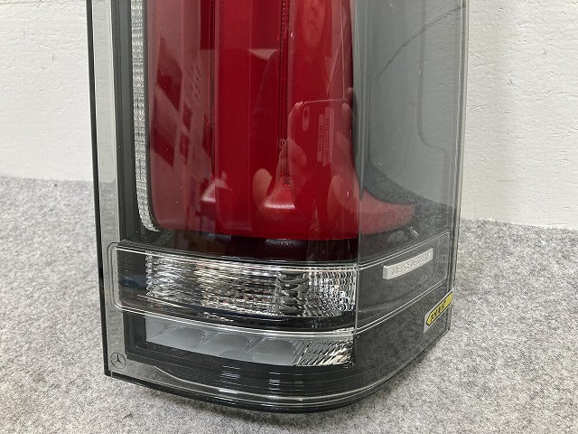 新品!Vクラス W447 純正 右 テールランプ/ライト/レンズ LED HELLA 193959 メルセデスベンツ(145653)
