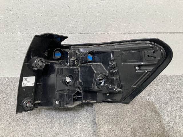 ライズ/ロッキー/レックス A200/A210/A201/A202/A/S/F 純正 左 テールランプ/ライト/レンズ LED ICHIKOH D248 81561-B1030 トヨタ(145656)