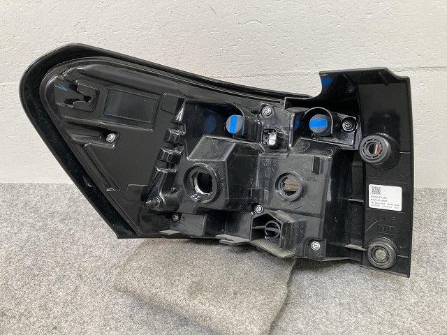 ライズ/ロッキー/レックス A200/A210/A201/A202/A/S/F 純正 右 テールランプ/ライト/レンズ LED ICHIKOH D248 81551-B1200 トヨタ(145658)