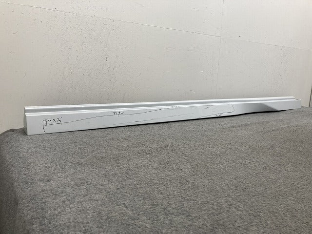 セレナ/ハイウェイスター C28/FC28/FNC28 e-POWER/GFC28 純正 右 サイドステップ スライドドアセンサー付き 76850 7DF0A (145659)