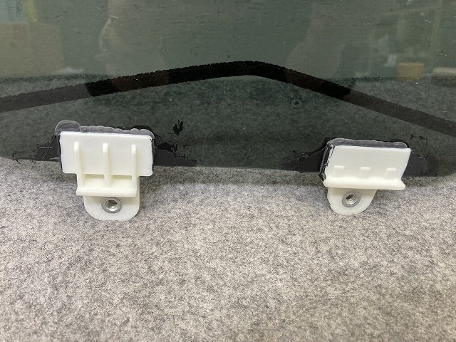 セレナ C28/NC28/FC28/FNC28 e-POWER/GC28/GFC28 純正 右 リア スライドドア ガラス 43R-000188 日産(145662)