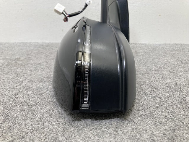 プリウス 60系/ZVW60/ZVW65/MXWH60/MXWH65/MXWH61 純正 右 ドアミラー 9線 ウインカー付 87910-47770 ブラック メタリック トヨタ(145676)