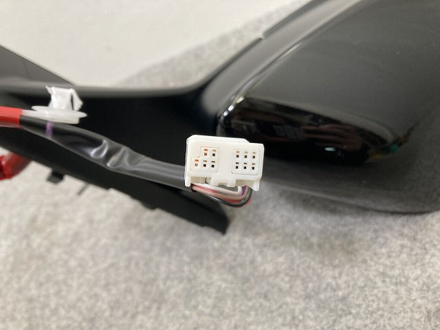 プリウス 60系/ZVW60/ZVW65/MXWH60/MXWH65/MXWH61 純正 右 ドアミラー 9線 ウインカー付 87910-47770 ブラック メタリック トヨタ(145676)