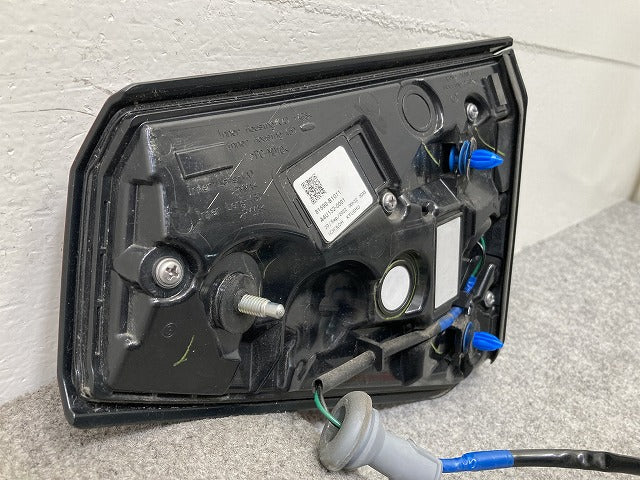 ライズ/ロッキー/レックス A200/A210/A201/A202/A/S/F 純正 左 フィニッシャーランプ/テールランプ/ LED  D249 81590-B1011(145677)