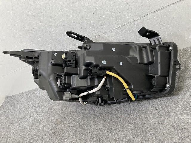 スカイライン/SKYLINE V37/YV37/HV37/HNV37/ZV37/400R 純正 中期/後期 左 ヘッドライト/ランプ LED レベライザー 刻印Y 100-23743(145680)