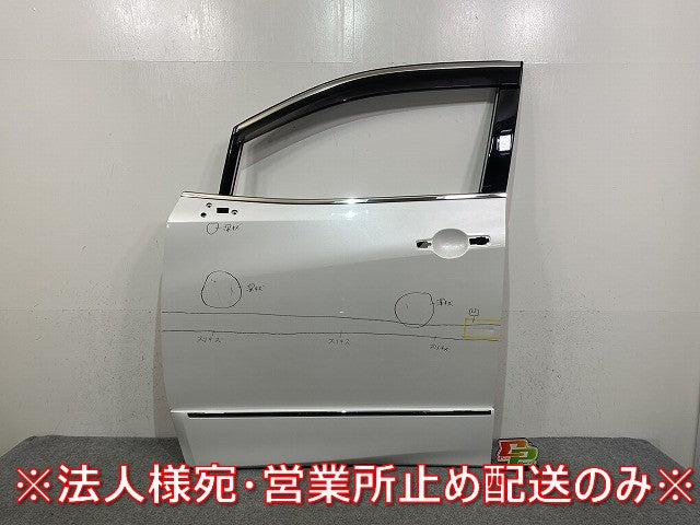 エルグランド ハイウェイスター E52/PE52/PNE52/TE52/TNE52 純正 左 フロント ドア バイザーサイドパネル付 ピュアホワイトパール(145692)
