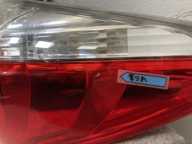 ラクティス NCP120/NCP125/NSP120 純正 右 テールランプ/ライト/レンズ LED 刻印D KOITO 52-226 トヨタ(145697)