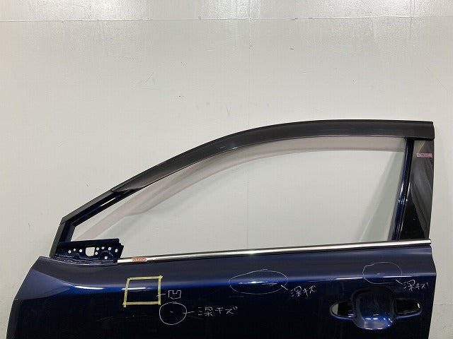 C-HR/CHR ZYX10/ZYX11/NGX50/NGX10 純正 左 フロント ドア バイザー付 ダークブルーマイカメタリック 8W7 トヨタ(145713)