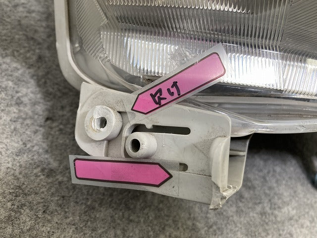 ジャンク!タント L375S/L385S 純正 右 ヘッドライト/ランプ ハロゲン レベライザー KOITO 100-51945 ダイハツ(145738)