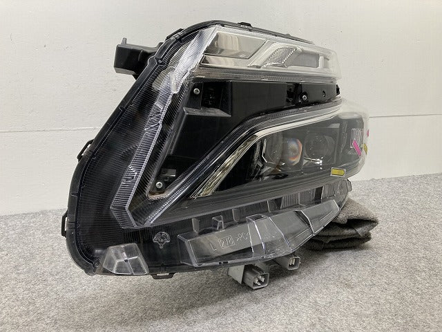 ヴォクシー VOXY ZS/煌 80系/ZRR80W/ZRR85W /ZWR80W 純正 後期 左 ヘッドライト/ランプ レベライザーLED 28-240 81170-28J10(145756)