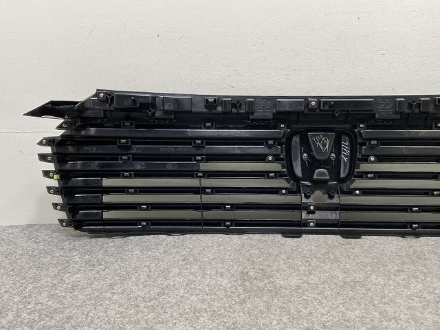 新車取り外し!ヴェゼル/VEZEL e:HEV RV4/RV5/RV6 純正 後期 フロント グリル カメラ穴付 プレミアムサンライトホワイトパール(145763)