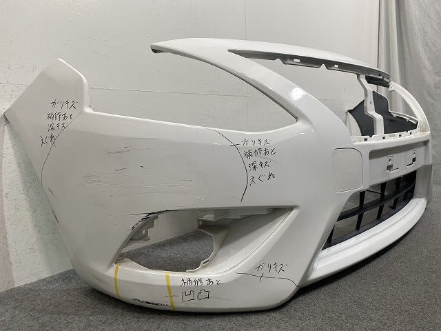 ラティオ N17 純正 フロント バンパー ロアグリル付 62022 7W81H ホワイト QM1 日産(145766)