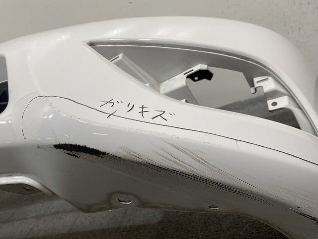 ラティオ N17 純正 フロント バンパー ロアグリル付 62022 7W81H ホワイト QM1 日産(145766)