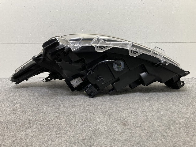 シエンタ 170系/NSP170G/NCP175G ハイブリッド/NHP170G 純正 前期 右 ヘッドライト/ランプ LED レベライザー 刻印2 ICHIKOH 52-289(145779)