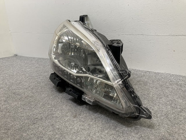 シルフィ/SYLPHY TB17/B17 純正 右 ヘッドライト/ランプ レベライザーハロゲン 刻印K STANLEY P9361 日産(145783)