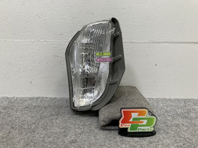 プリウスα/アルファ ZVW40W/ZVW41W 純正 前期 右 ウィンカー ハロゲン KOITO 47-45 トヨタ(145785)
