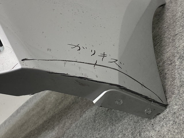 カローラ ツーリング 210系/NRE210W/ZRE212W/MZEA17W/MZEA12W/ZWE214W/ZWE211W/ZWE219W/ZWE215W 純正 リアバンパー 52159-12E20/30(145796)