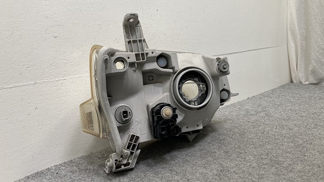 タント L375S/L385S 純正 左 ヘッドライト/ランプ レベライザーハロゲン KOITO 100-51945 ダイハツ(145825)