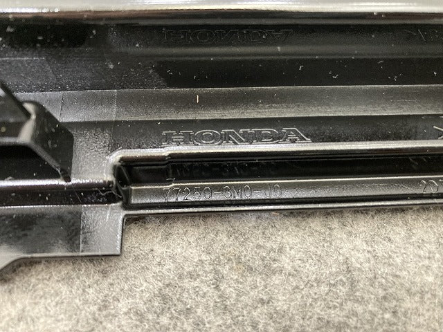 新車取り外し!ヴェゼル/VEZEL RV3/RV4/RV5/RV6 純正  オーディオパネル センターパネル インパネ 77250-3MO-J0 ブラック ソリッド(145829)