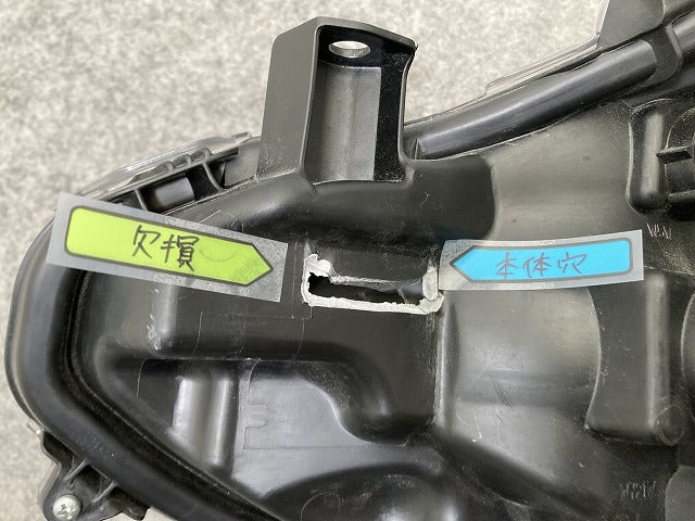 ジャンク!アクア/AQUA MXPK10/MXPK11/MXPK15/MXPK16 純正 右 ヘッドライト/ランプ レベライザーLED 刻印X4 KOITO 52-335 トヨタ(145839)