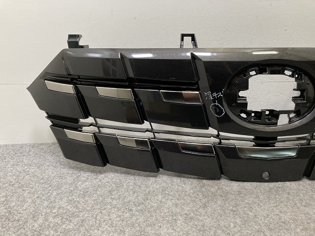 アルファード 40系/AGH40W/AGH45W/AAHH40W/AAHH45W 純正 フロント グリル/ラジエーターグリル カメラ穴付 53101-V2080/70(145844)