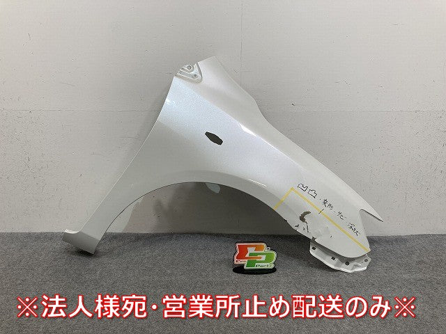 カローラ フィールダー/アクシオ 14系/NZE141G/NZE144G/ZRE142G/ZRE144G/NZE141/NZE144/ZRE142/144 純正 右 フロント フェンダー(145853)