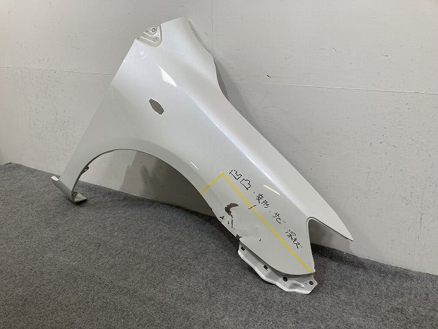 カローラ フィールダー/アクシオ 14系/NZE141G/NZE144G/ZRE142G/ZRE144G/NZE141/NZE144/ZRE142/144 純正 右 フロント フェンダー(145853)