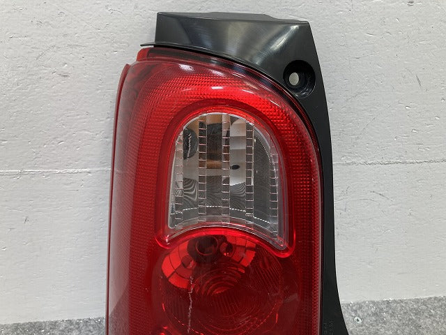 ミラ ココア X/L675S/L685S 純正 左 テールランプ/ライト/レンズ ハロゲン TOKAIDENSO 20510 ダイハツ(145856)