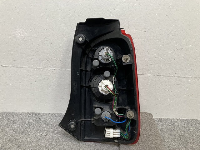 ミラ ココア X/L675S/L685S 純正 左 テールランプ/ライト/レンズ ハロゲン TOKAIDENSO 20510 ダイハツ(145856)