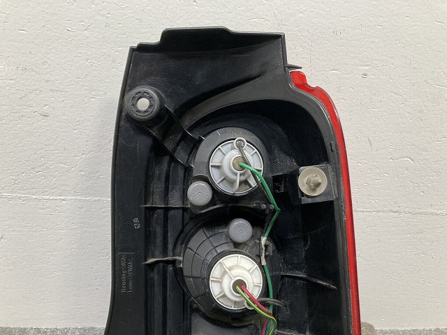 ミラ ココア X/L675S/L685S 純正 左 テールランプ/ライト/レンズ ハロゲン TOKAIDENSO 20510 ダイハツ(145856)